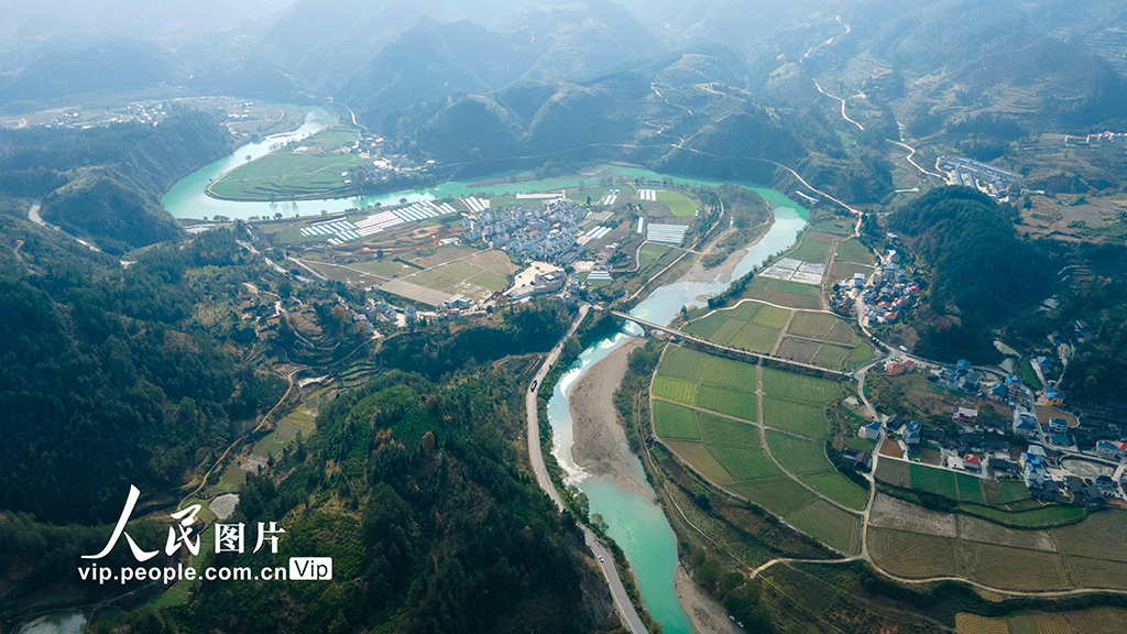 貴州岑鞏：冬日鄉村景色美