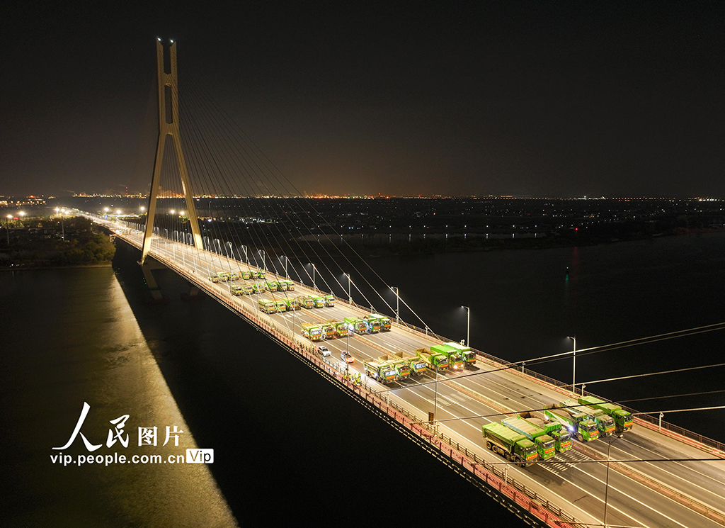 南京八卦洲长江大桥首次全封闭“体检”【4】