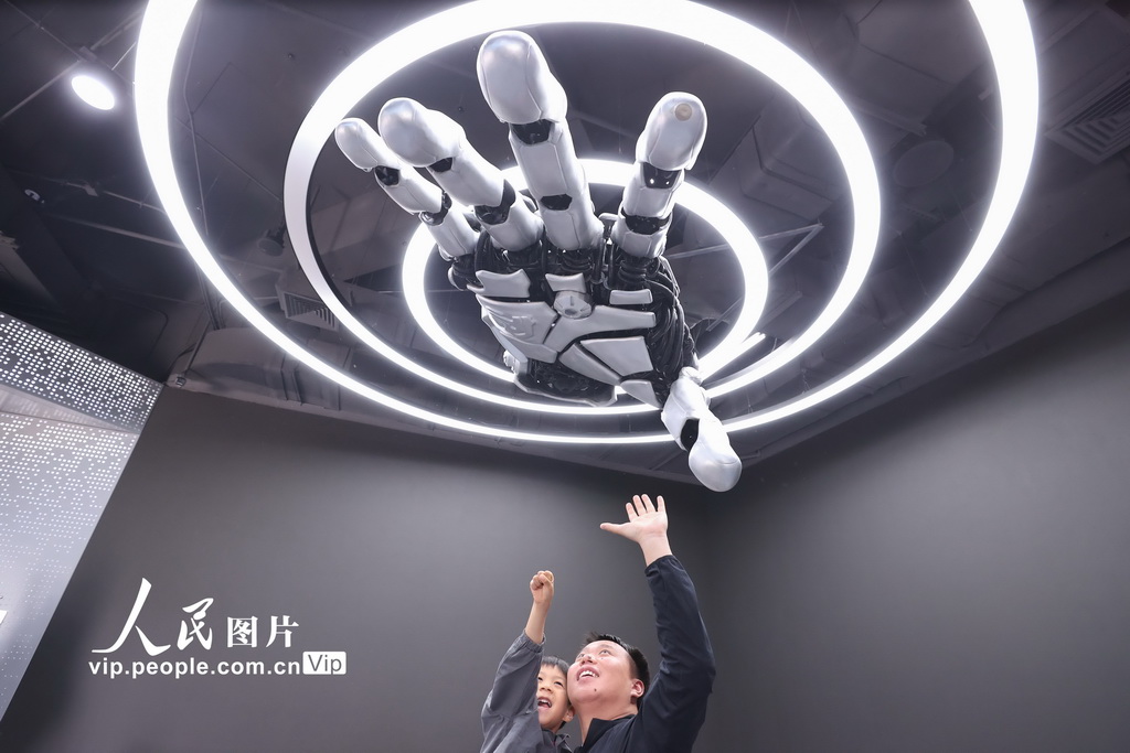 走进北京“机器人大世界”感受科技魅力【4】