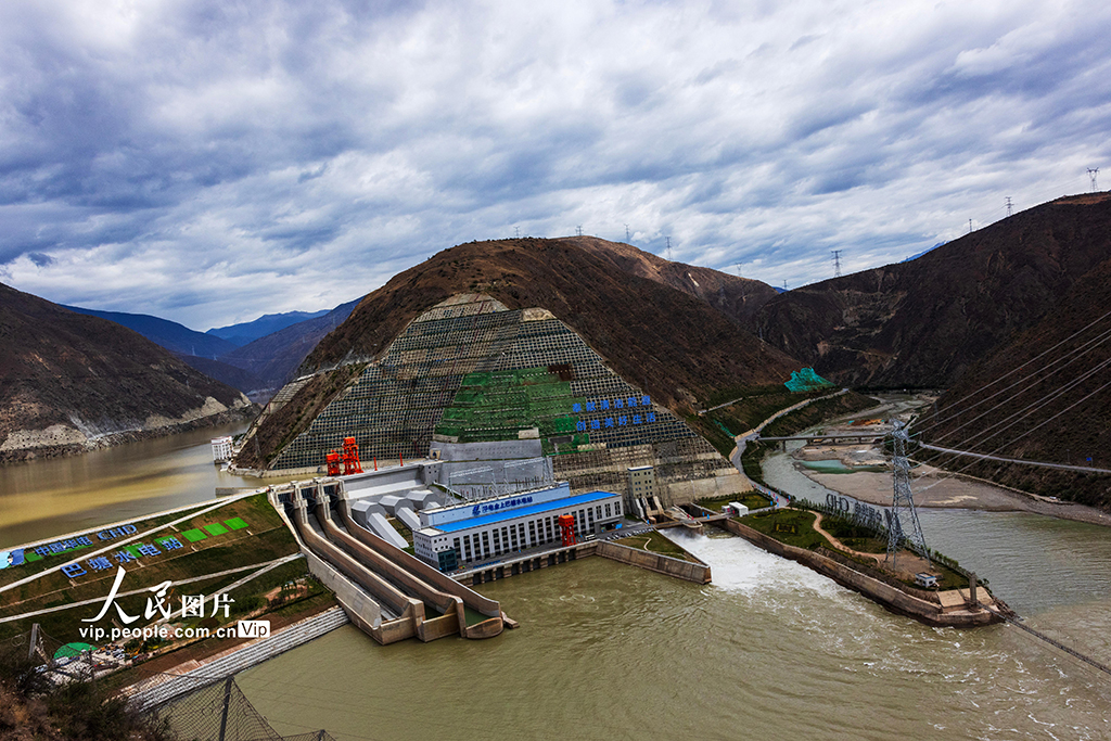 西藏：巴塘水電站首台機組並網發電【5】