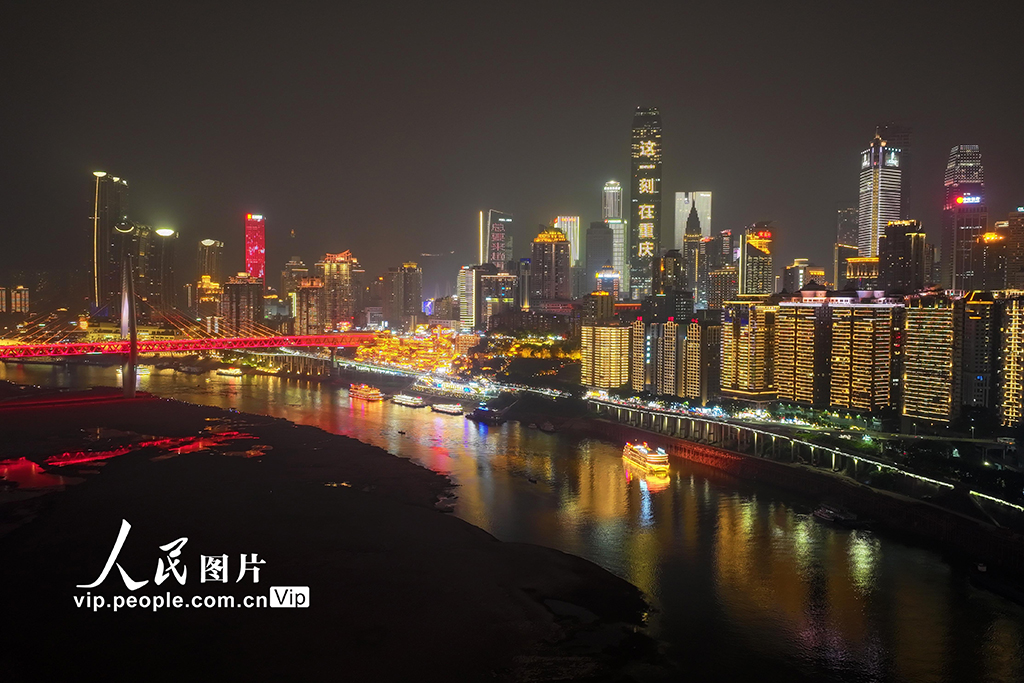 重庆：“夜经济”红火【5】