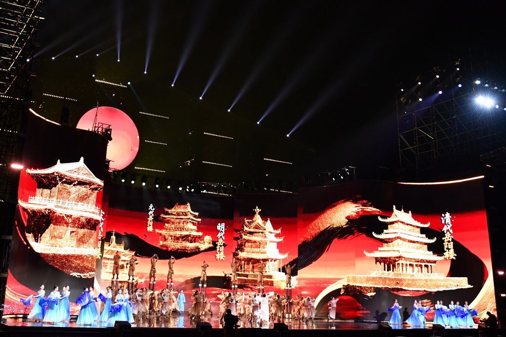 5月25日，演员在第四届湖南旅游发展大会开幕式上表演。