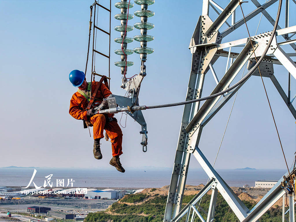 浙江:舟山望海(金塘)220千伏输变电工程全线贯通【3】