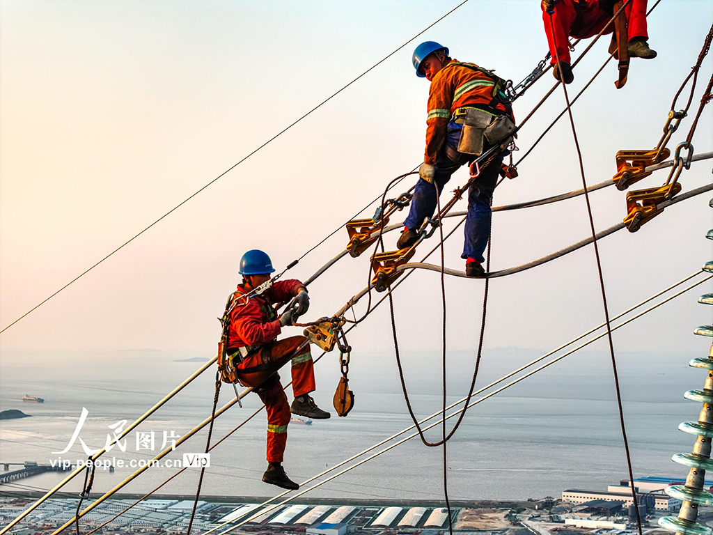 浙江:舟山望海(金塘)220千伏輸變電工程全線貫通【4】