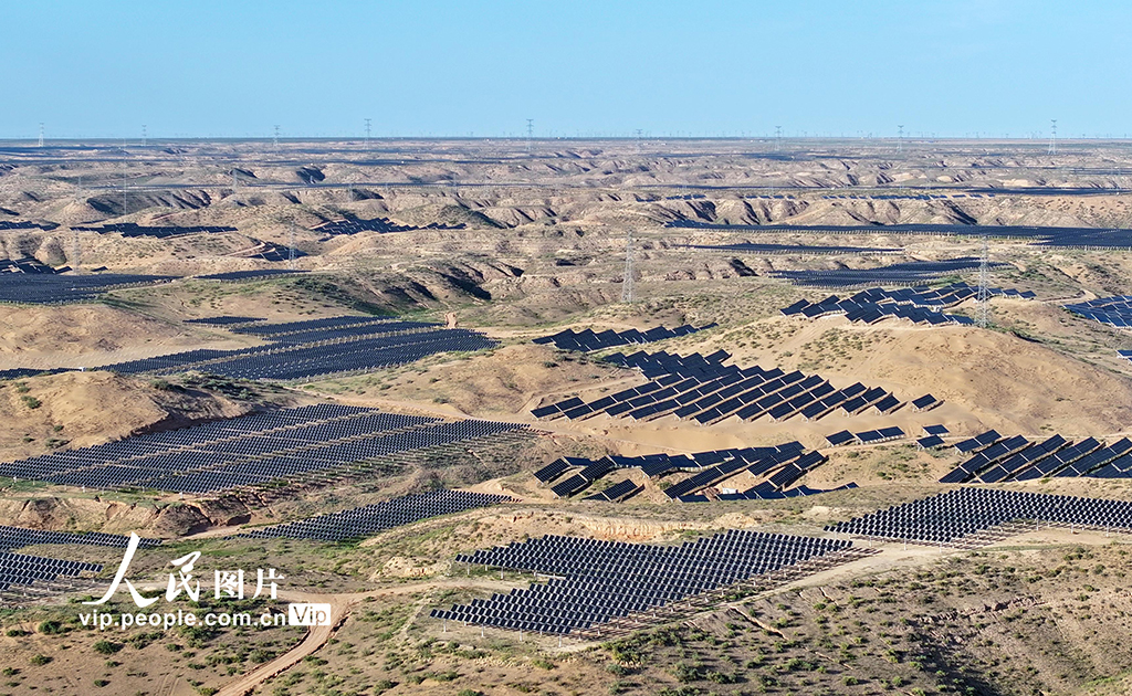 寧夏銀川：“沙戈荒”光伏賦能綠色發展【5】