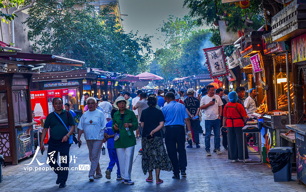 新疆喀什：古城“夜经济”活力旺【5】