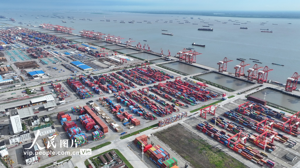 江苏太仓：长江货运忙【4】