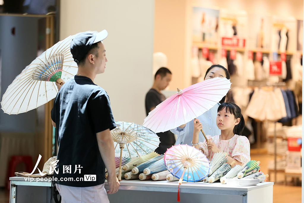 四川乐山:非遗市集人气旺【6】