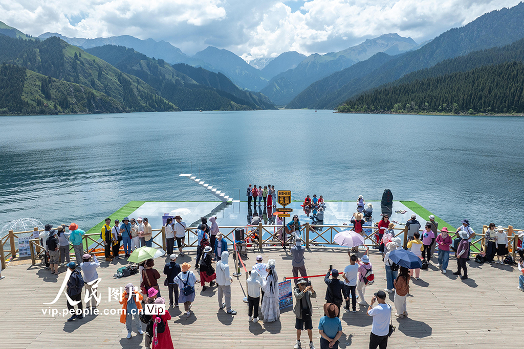 新疆阜康：夏日天池风光美【2】