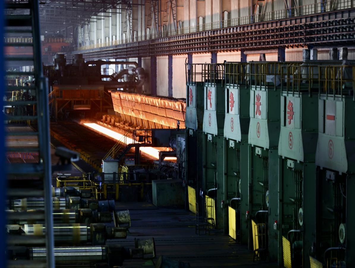 在熱軋產線，感受鋼鐵工業自動化的震撼力量。蔣雨師攝