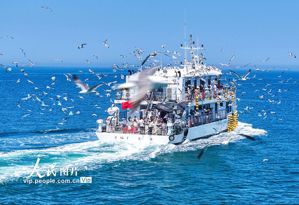 山东荣成迎来旅游热潮【4】