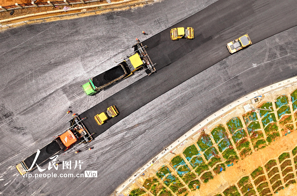 江西大余:建设高速公路 助力振兴发展【3】