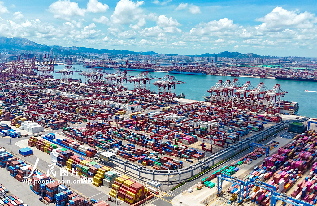 山东港口青岛港2025年上半年新增航线11条【5】