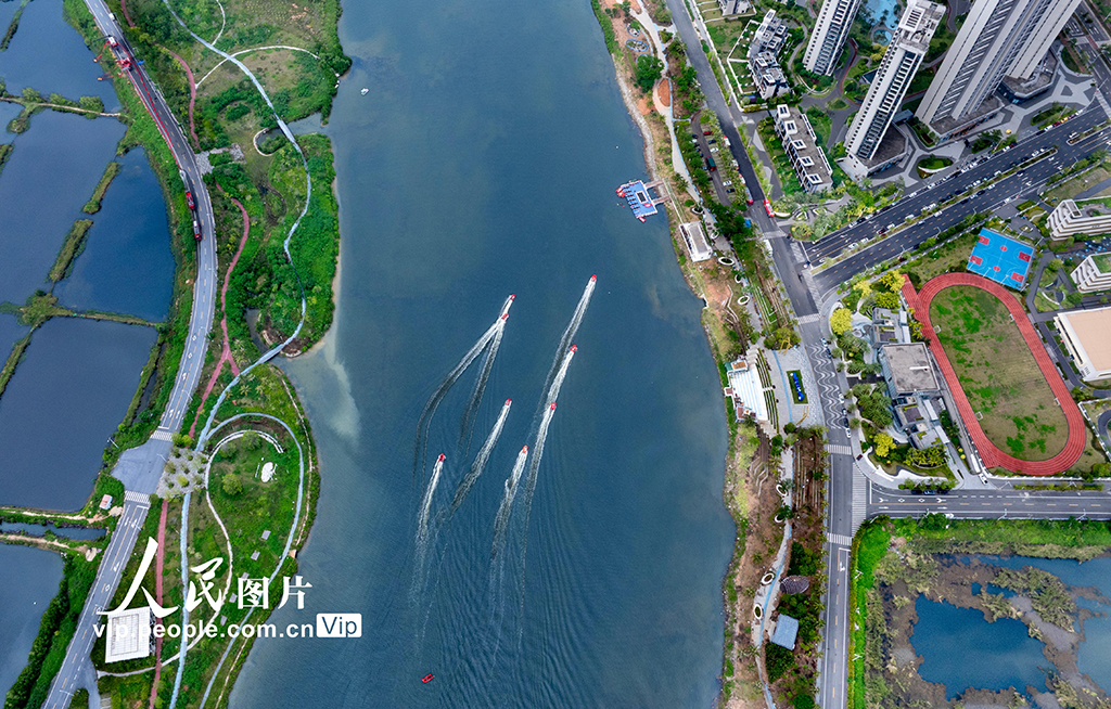 广东茂名：水上救援演练 防汛应急保安全【2】