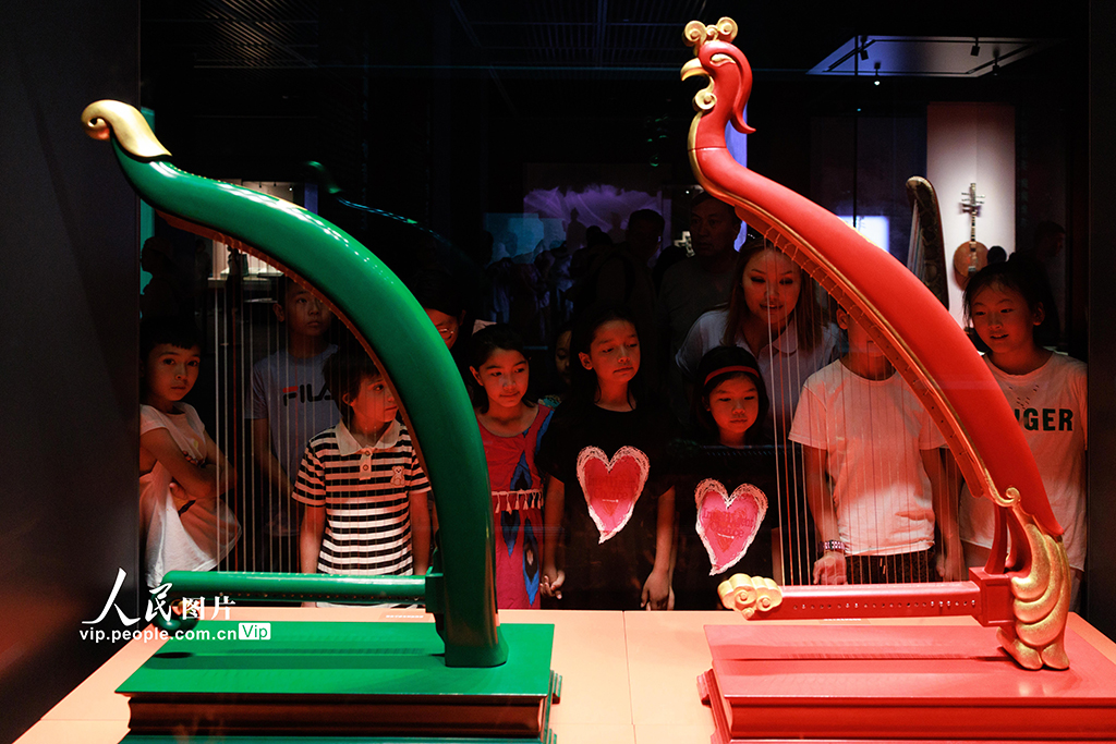 新疆烏魯木齊：博物館迎來參觀熱【4】