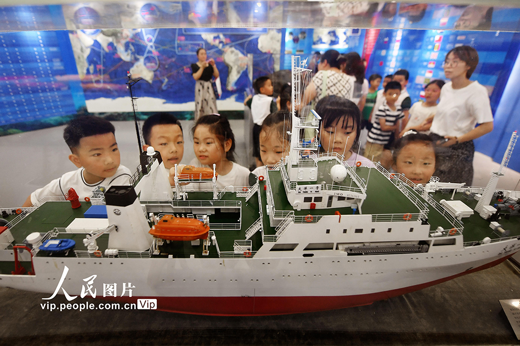 山东青岛：大洋样品馆里感受科技魅力【2】