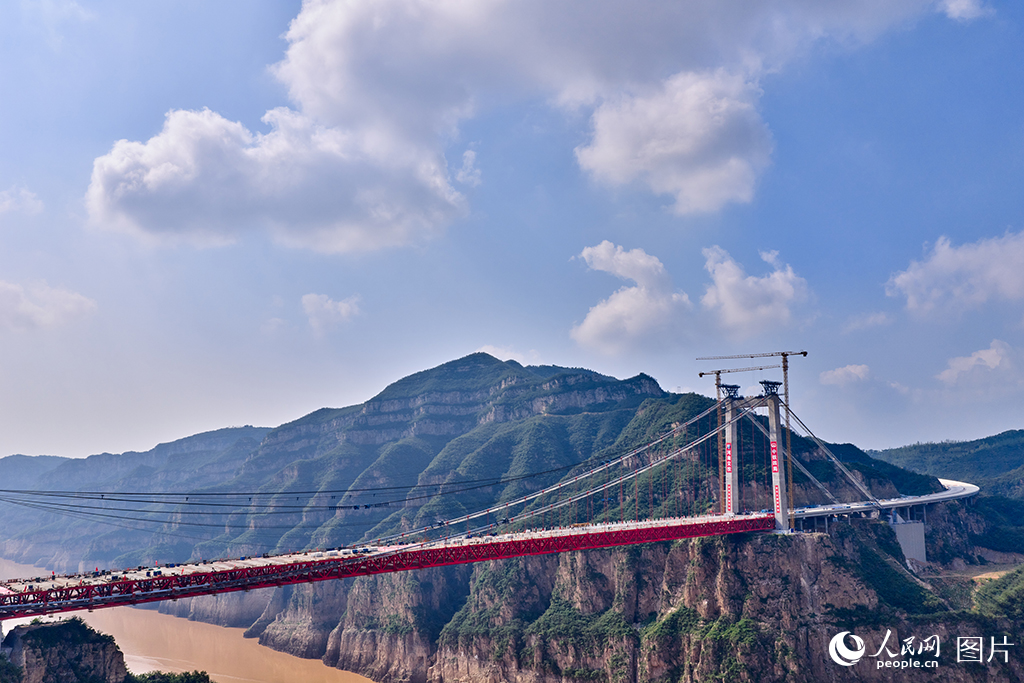 济（源）新（安）黄河大桥顺利贯通【3】