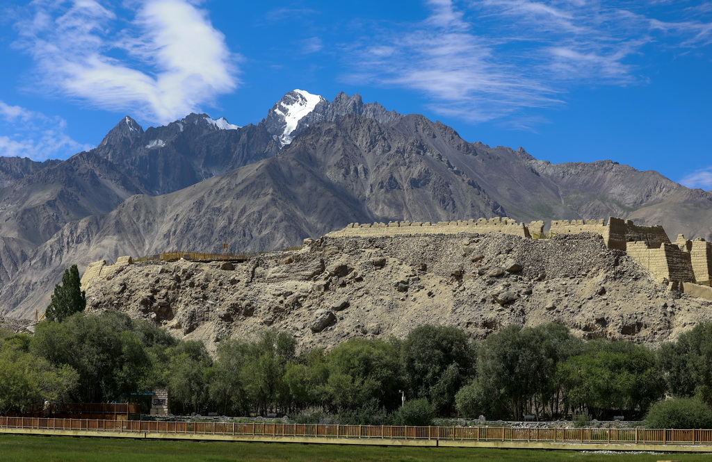 这是8月2日拍摄的新疆塔什库尔干石头城遗址。