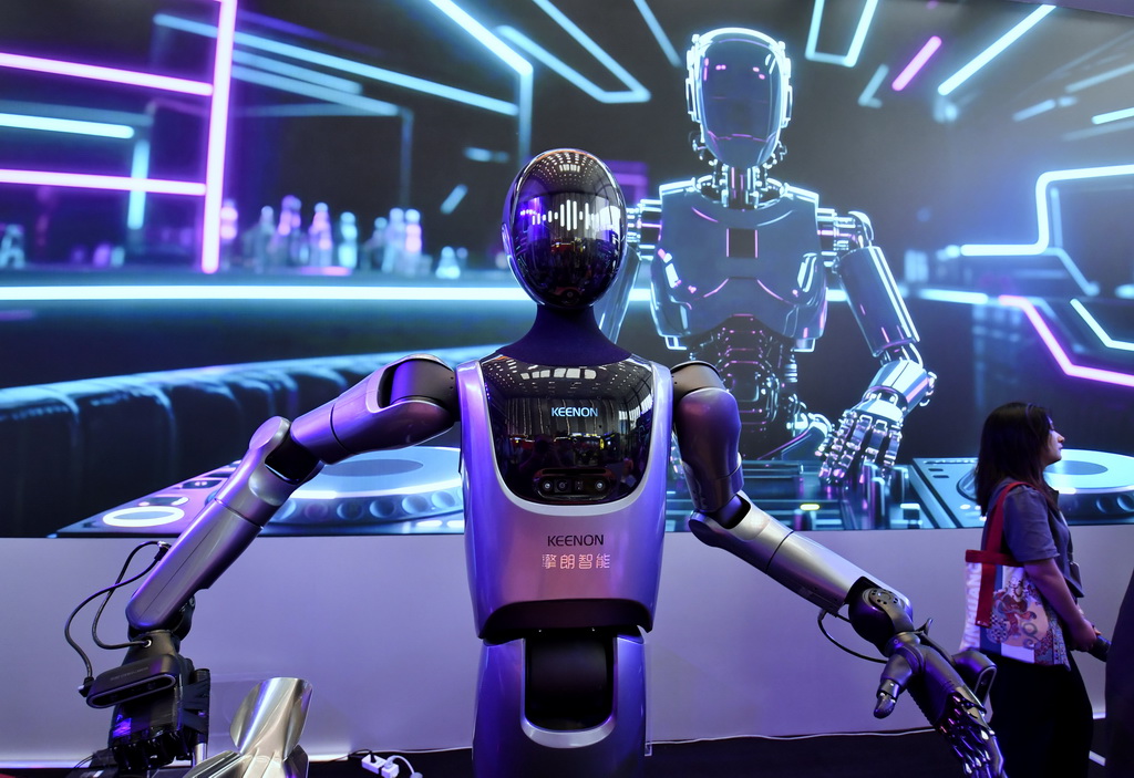 這是8月8日拍攝的2025世界機器人大會上展出的智能機器人。新華社記者 李欣 攝