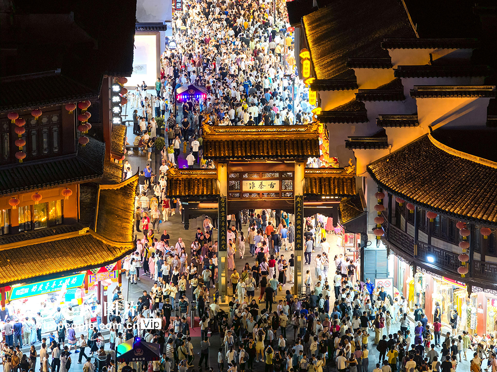 江苏南京：夫子庙灯火璀璨