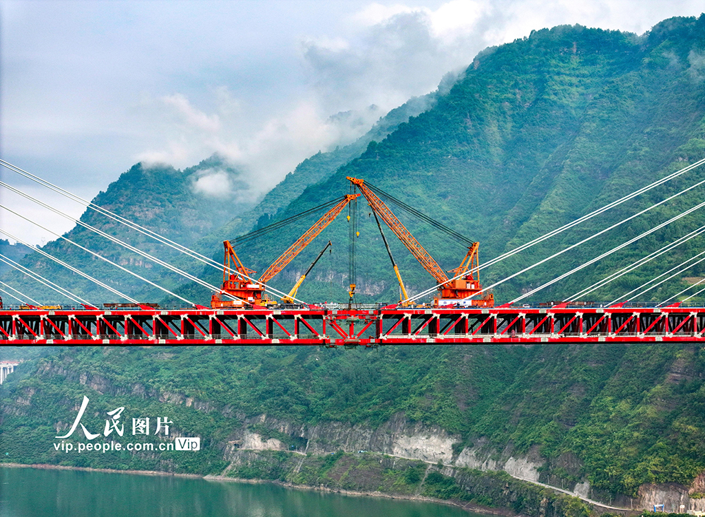 云南绥江：新市金沙江特大桥合龙【4】