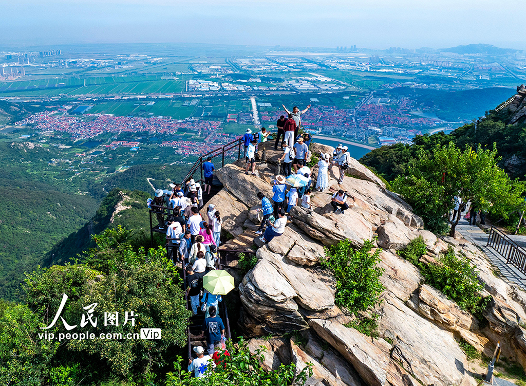 江蘇連雲港:花果山游人如織【4】