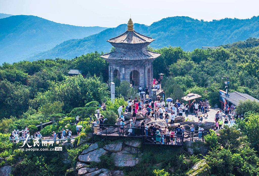 江蘇連雲港：花果山游人如織【5】
