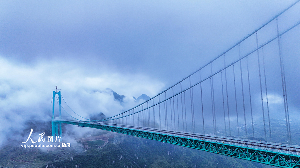 貴州：花江峽谷大橋進行荷載試驗【3】