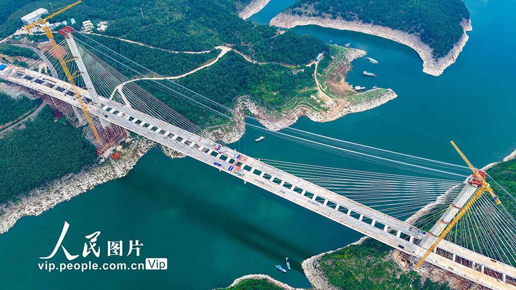 河南淅川：丹江小三峡特大桥成功合龙【5】