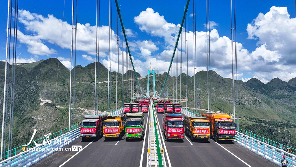 貴州：花江峽谷大橋進行96輛車靜載試驗【2】