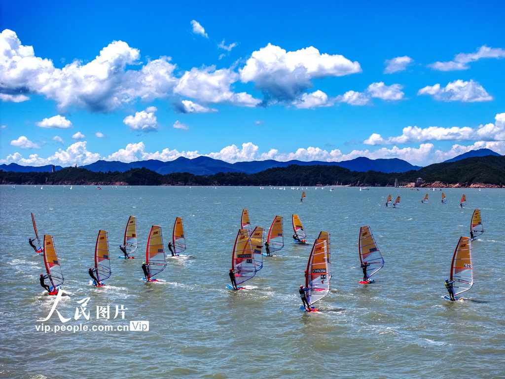 2025年8月30日拍攝的2025年浙江省青少年帆船帆板錦標賽現場。