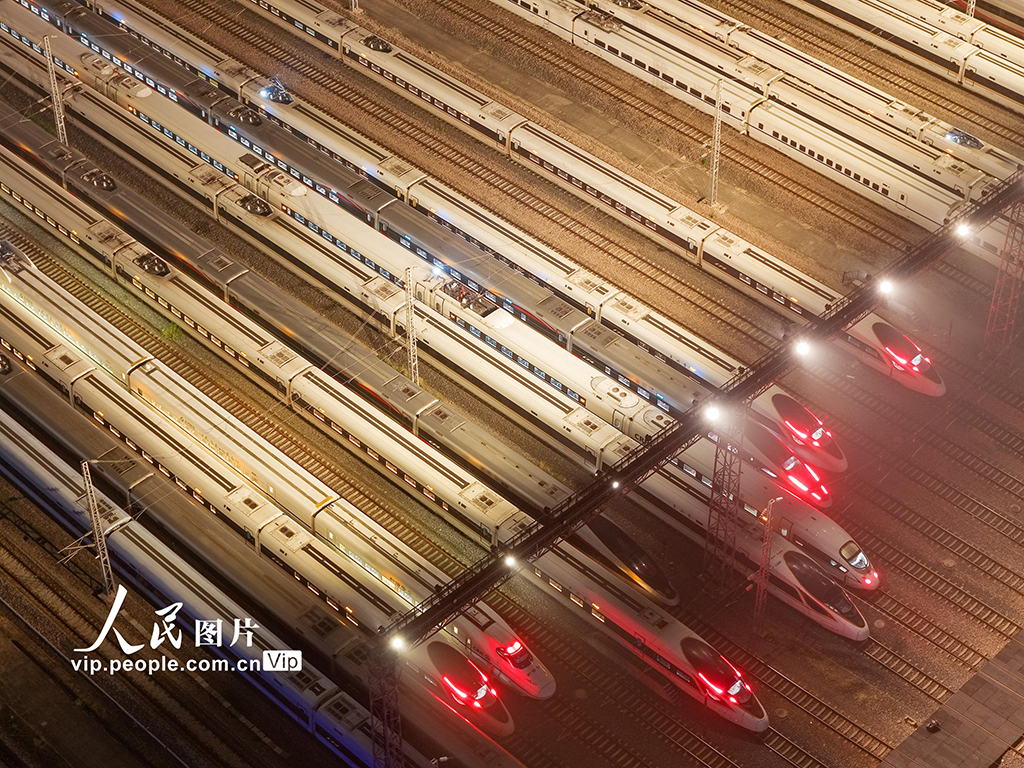 江苏南京：动车组秋季整修拉开帷幕【2】