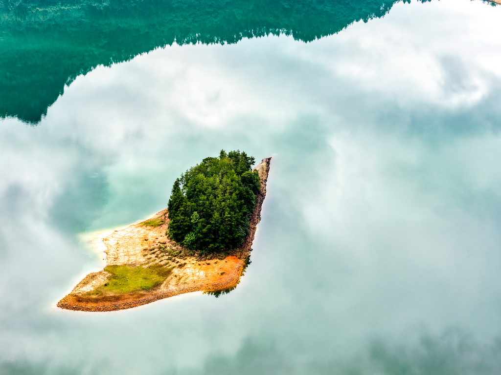 这是9月9日拍摄的小南海湿地自然保护区景色(无人机照片)。