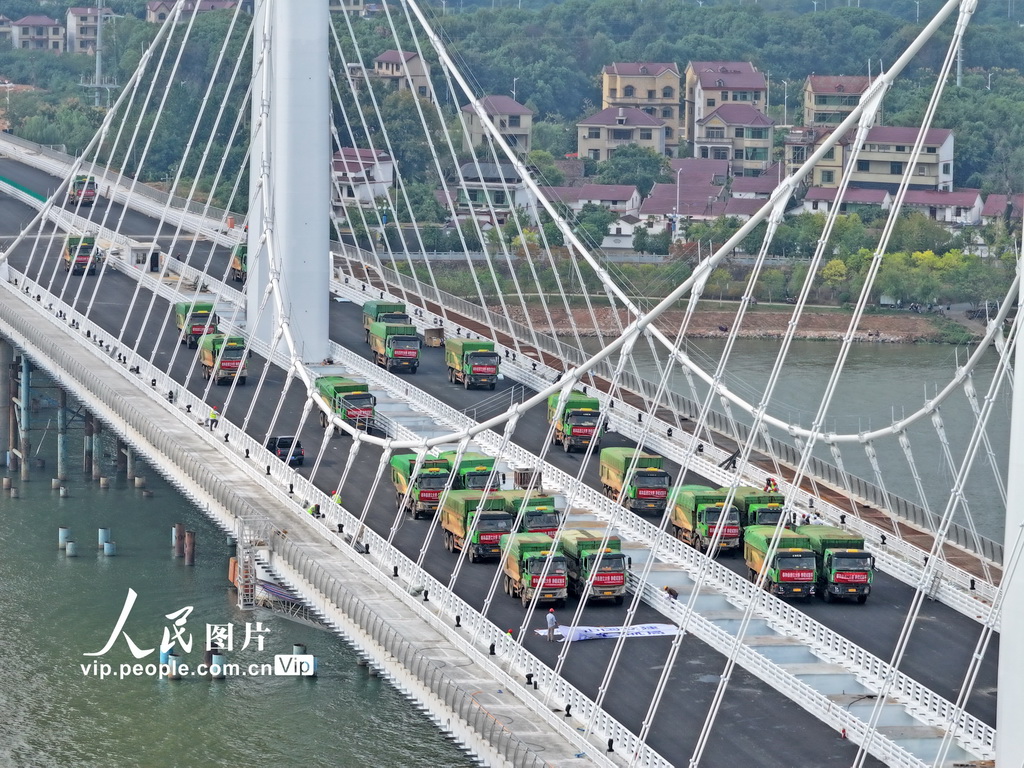 江西泰和：澄江大桥进行静载试验【6】