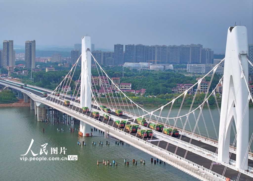 江西泰和:澄江大桥进行静载试验【7】