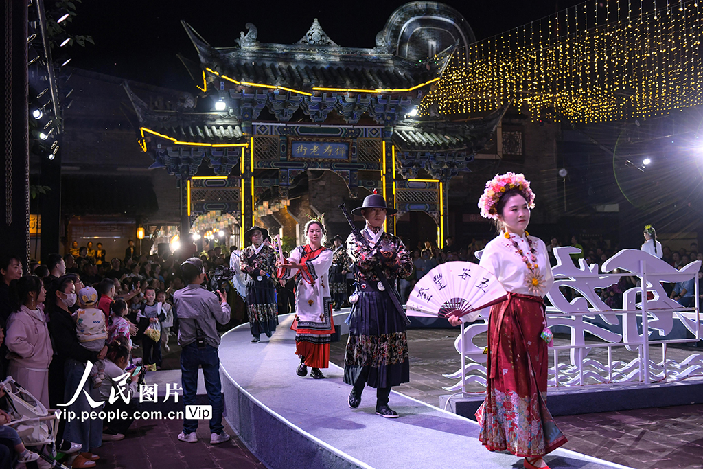 四川汶川：“村T秀”展现家乡美
