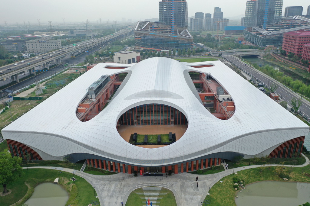 9月29日拍摄的国家重大科技基础设施——超重力离心模拟与实验装置外景(无人机照片)。