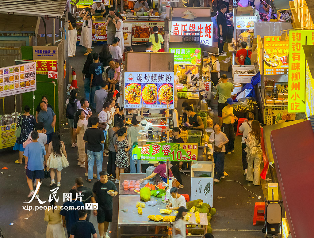 广西南宁：夜市人气旺【2】