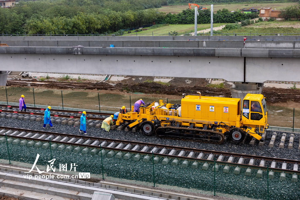 陕西西安：西康高铁全线铺轨正式启动【4】