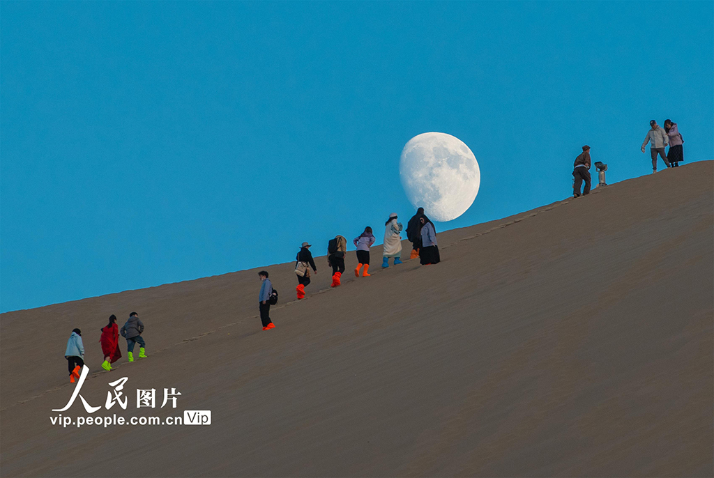 甘肃敦煌：大漠秋色醉游人【3】