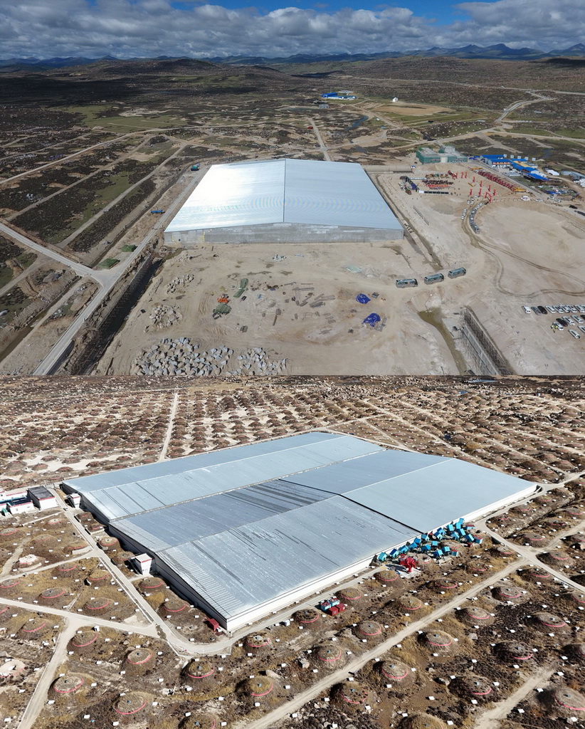 这是一张拼版照片。上图：2018年6月19日，高海拔宇宙线观测站正式开工；下图：位于“拉索”中心的三个密闭“大水池”，这是水切伦科夫探测器阵列，水底安装着2000多个国产20英寸超大型光电倍增管（10月28日摄，无人机照片）。