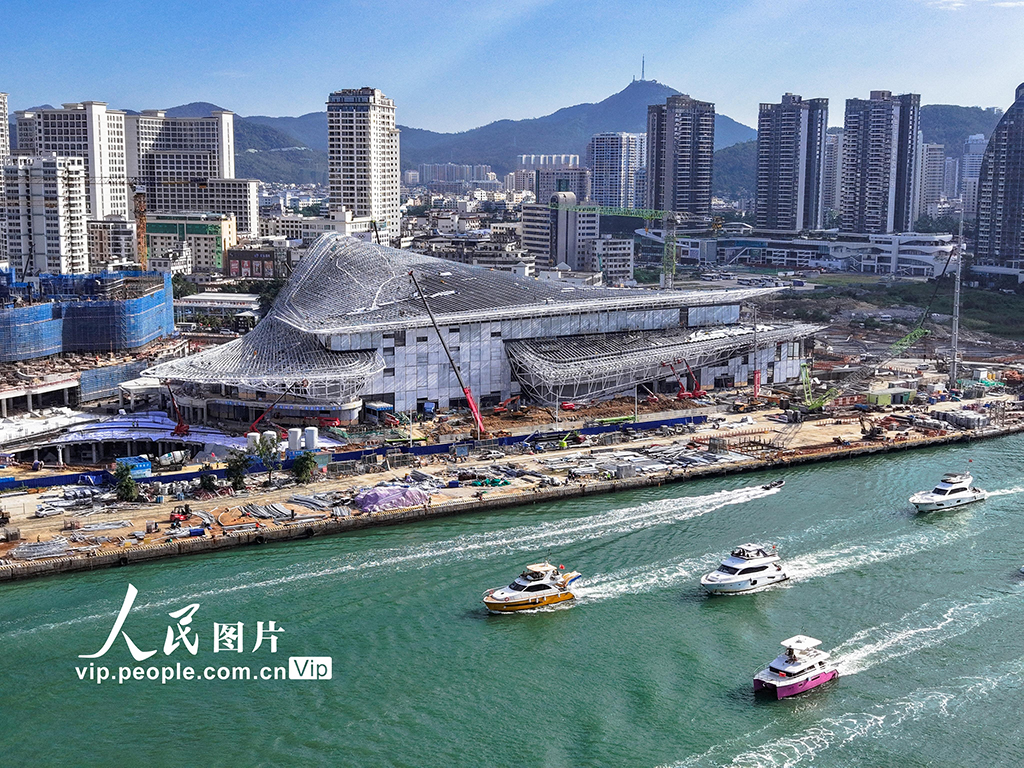 海南三亚：自贸港重点项目建设加快推进