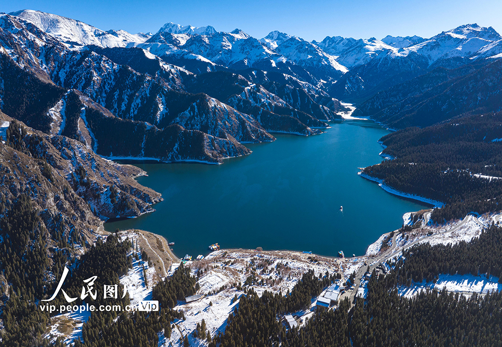 新疆昌吉：天山天池风景区宛如冰雪童话世界【2】