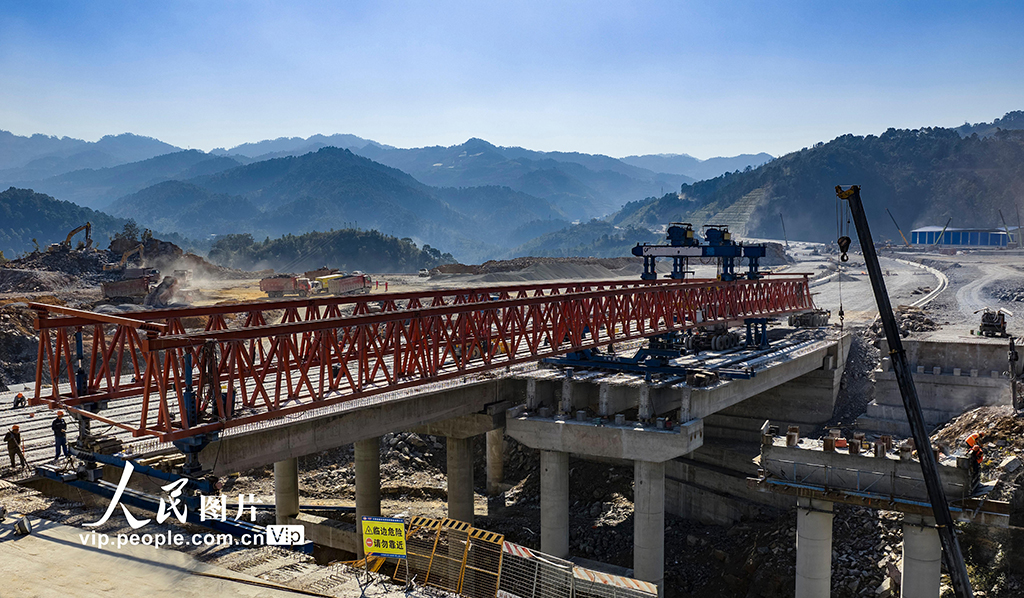 雲南文山：那興高速公路建設有序推進【3】