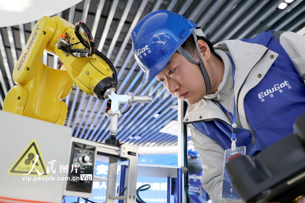 安徽六安举行工业机器人技术应用和实操劳动技能竞赛【4】