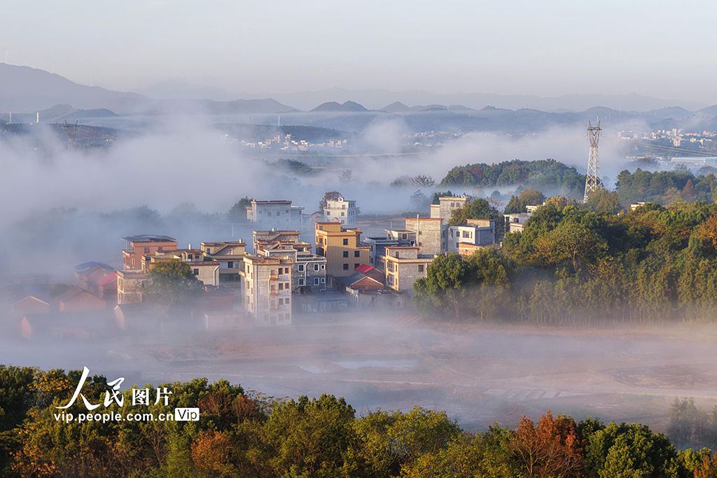 湖南嘉禾:冬日晨曦美如画