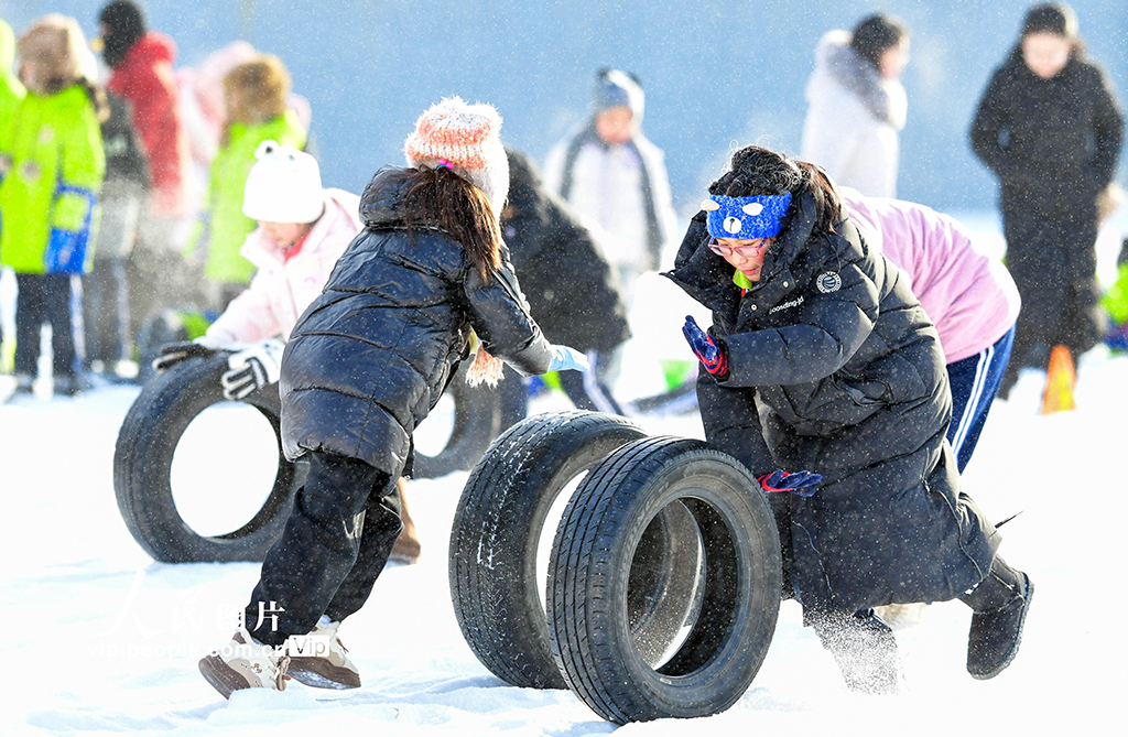 内蒙古呼伦贝尔:冰雪校园 美育童心【2】