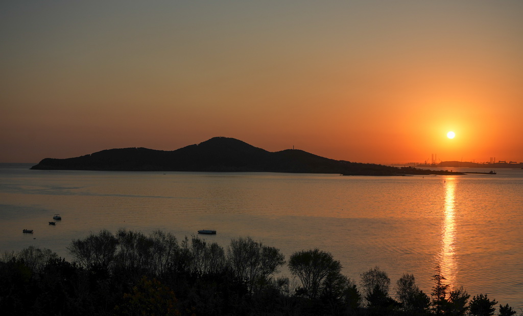 这是12月9日拍摄的威海刘公岛。