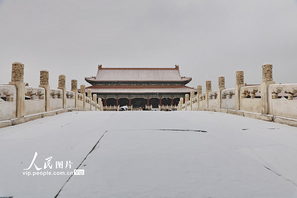 北京迎来冬季首场降雪 故宫银装素裹【4】