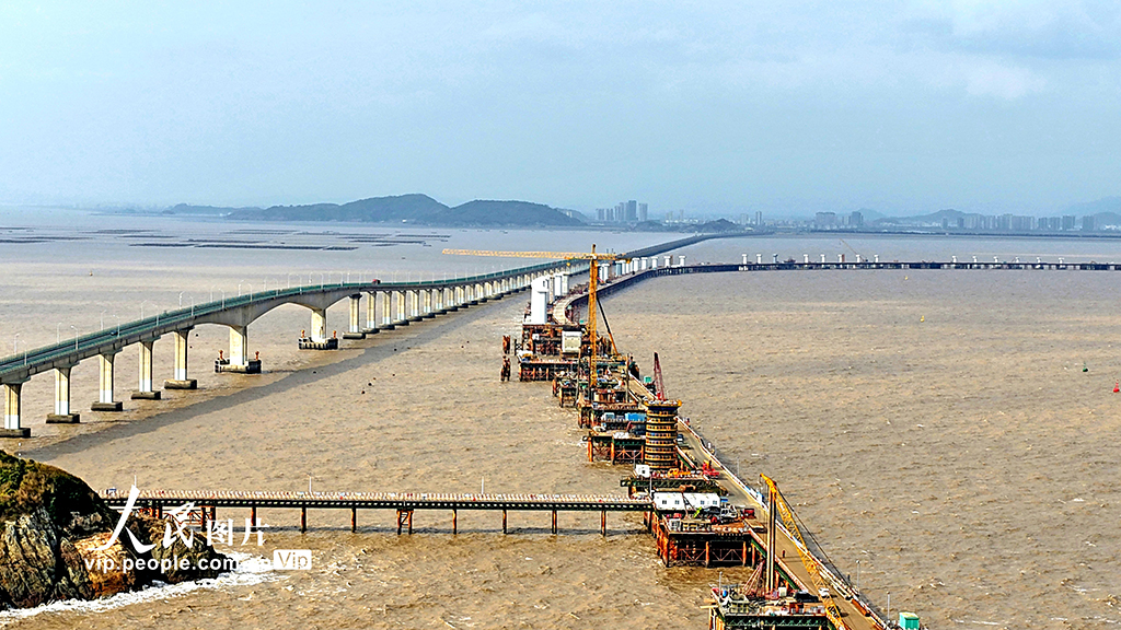 浙江临海：开足马力推进大桥建设【3】